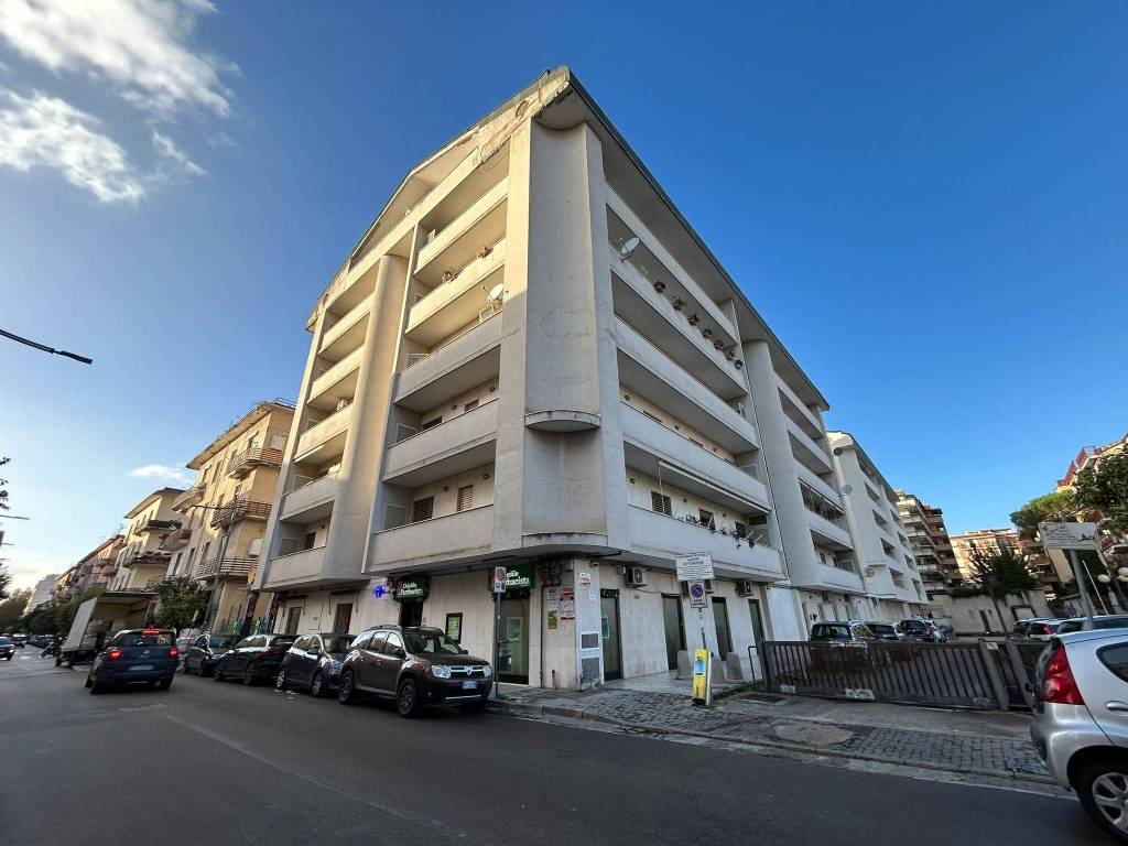 appartamento in vendita a Caserta in zona Acquaviva
