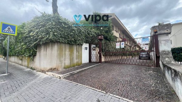 casa indipendente in vendita a Caserta in zona Ospedale