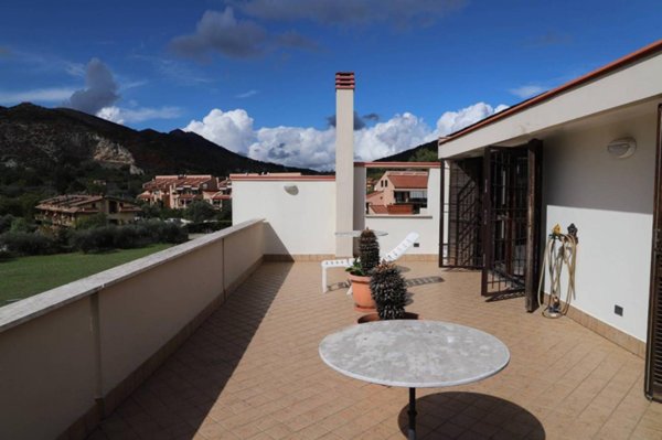 casa indipendente in vendita a Caserta in zona Briano