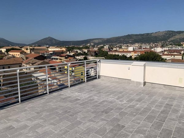 appartamento in vendita a Caserta in zona Falciano