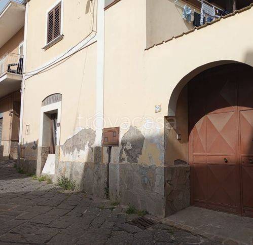 appartamento in vendita a Caserta in zona Mezzano