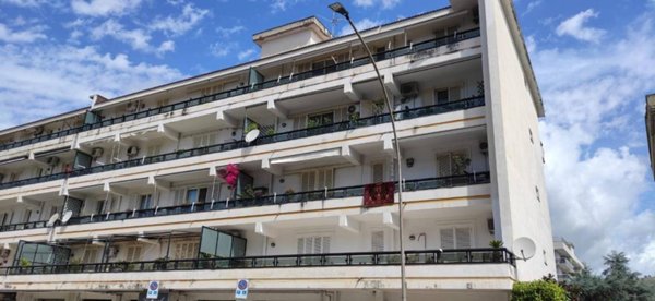 appartamento in vendita a Caserta in zona Acquaviva