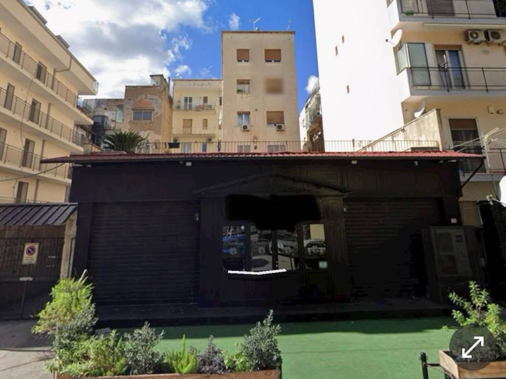 negozio in vendita a Caserta