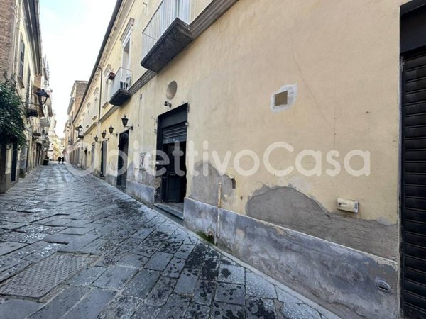 negozio in vendita a Caserta