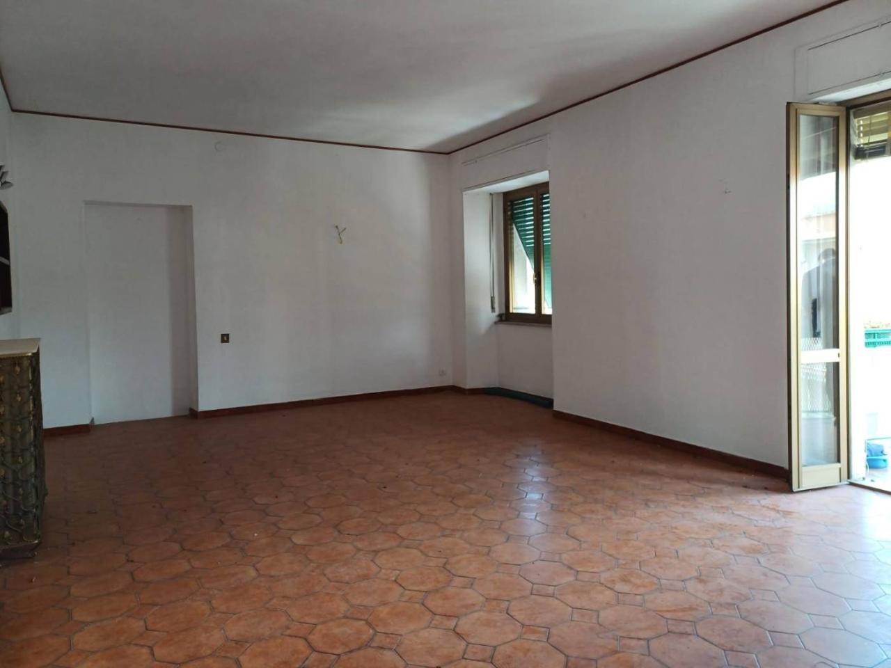 appartamento in vendita a Caserta in zona Acquaviva
