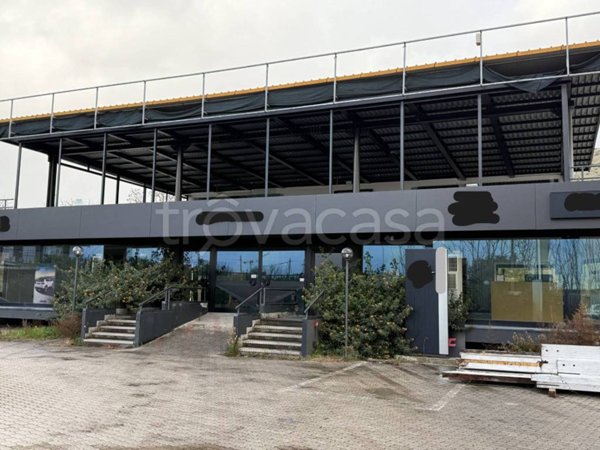 negozio in vendita a Caserta in zona San Clemente