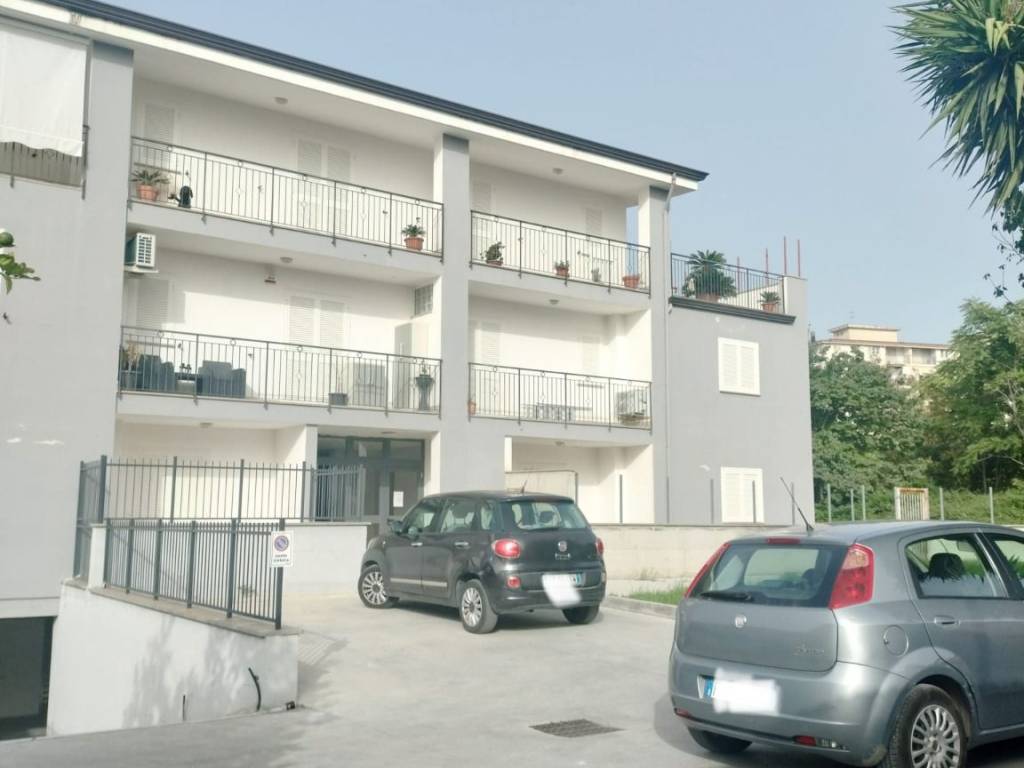 appartamento in vendita a Caserta in zona Falciano