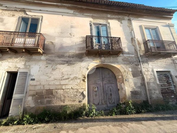 casa indipendente in vendita a Caserta in zona Garzano
