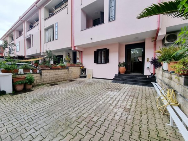 casa indipendente in vendita a Caserta in zona Acquaviva