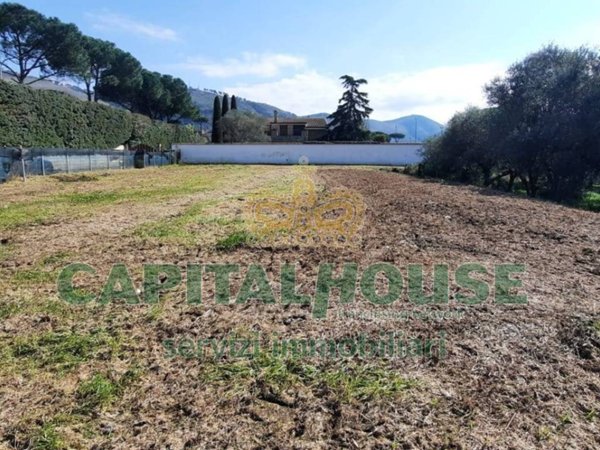 terreno agricolo in vendita a Caserta in zona Ospedale
