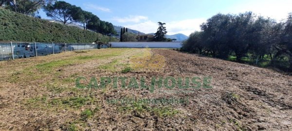terreno agricolo in vendita a Caserta in zona Ospedale