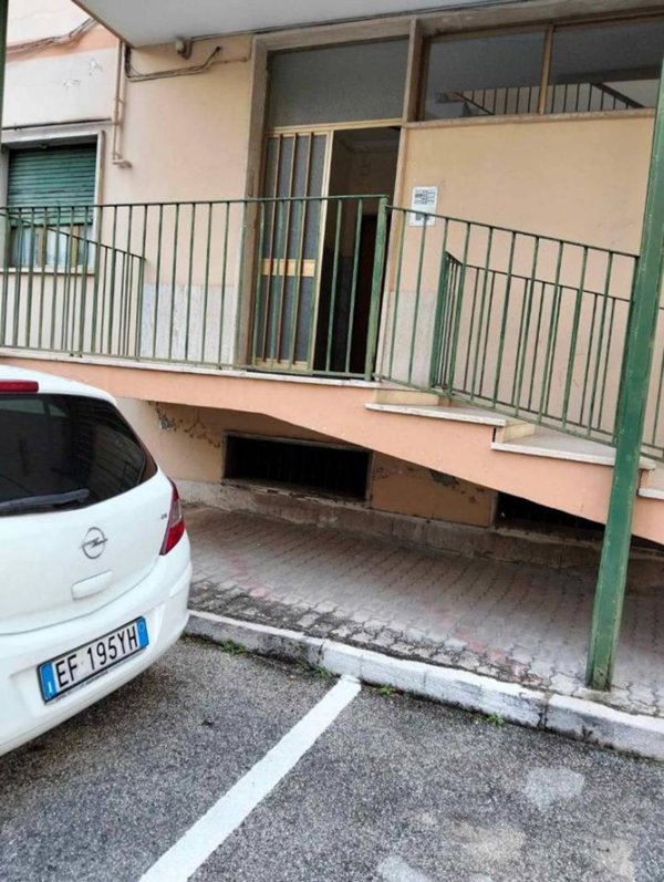 appartamento in vendita a Caserta in zona Acquaviva