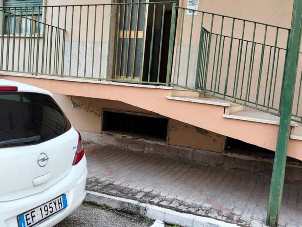 appartamento in vendita a Caserta in zona Acquaviva