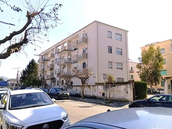 appartamento in vendita a Caserta in zona Acquaviva