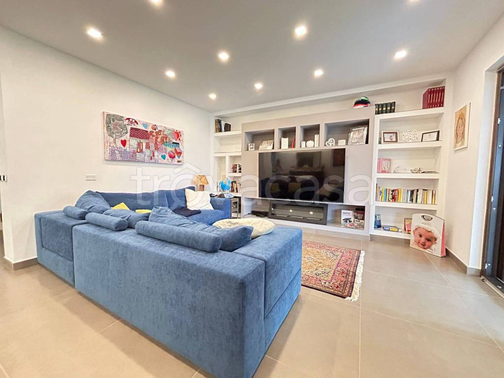 casa indipendente in vendita a Caserta in zona Briano
