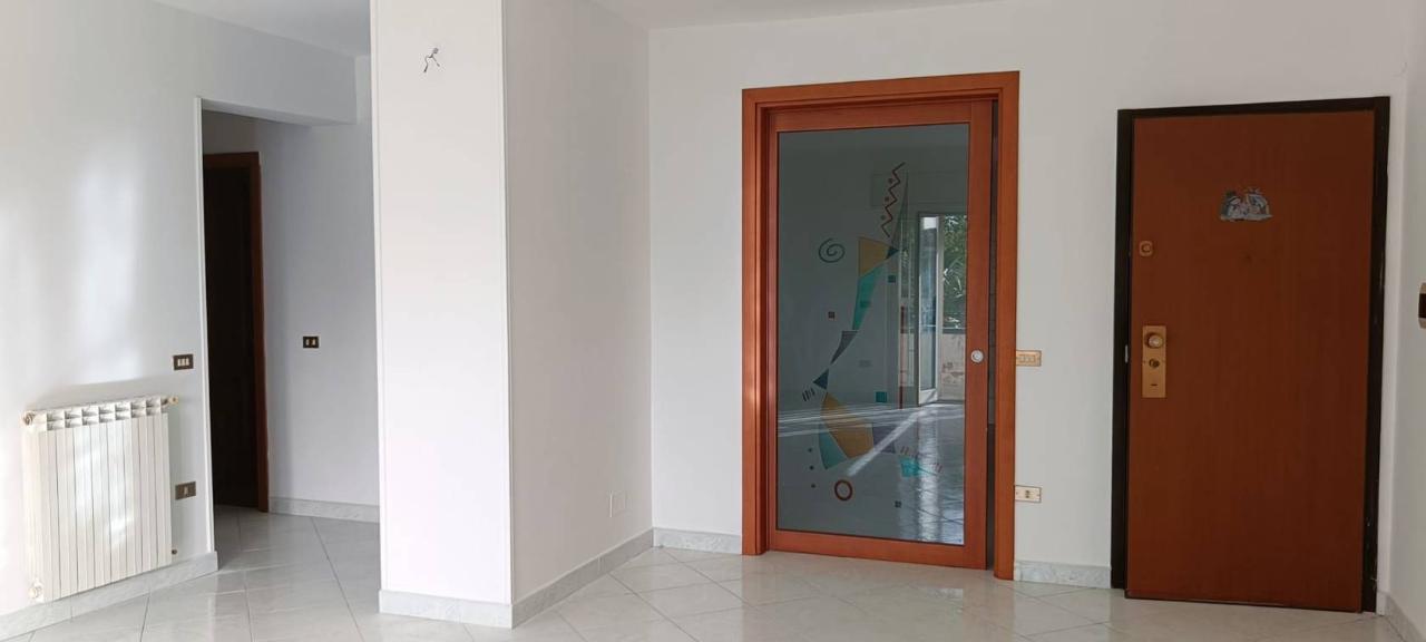 appartamento in vendita a Caserta in zona Acquaviva