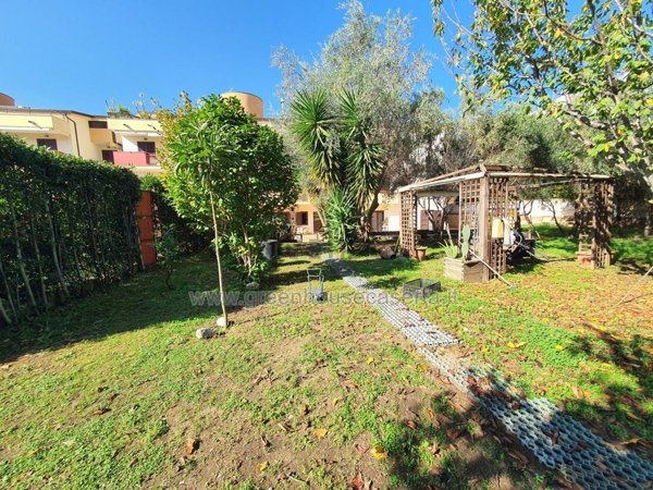 appartamento in vendita a Caserta in zona Casolla