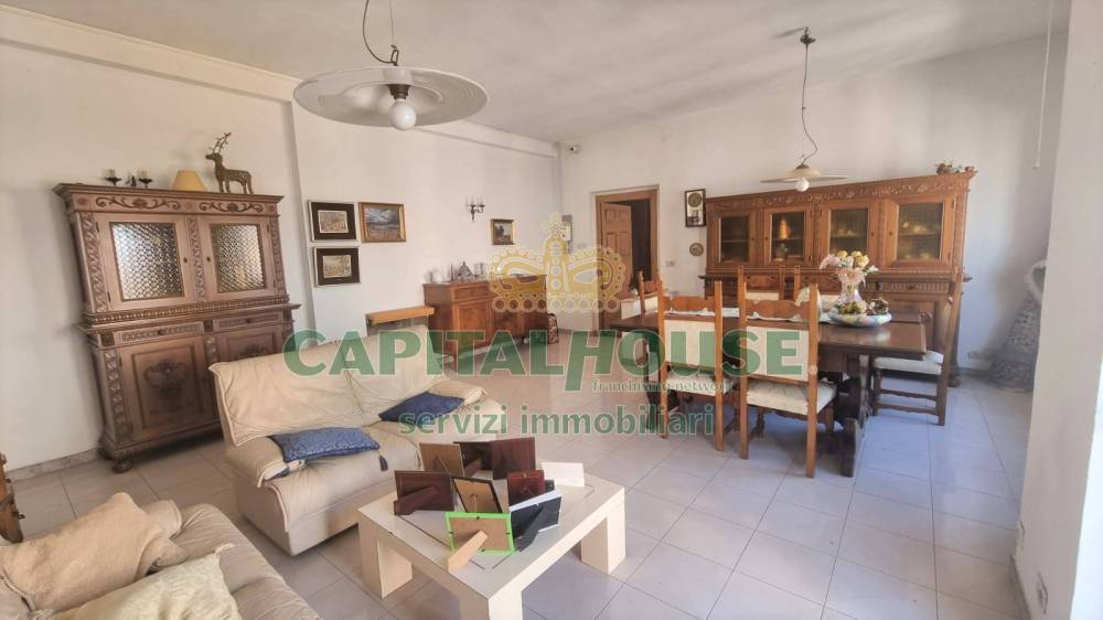 appartamento in vendita a Caserta in zona Acquaviva