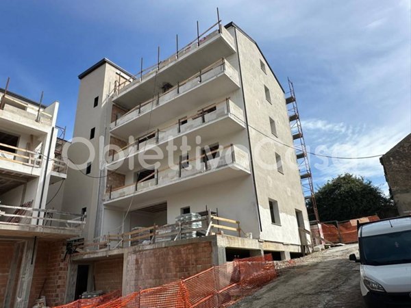 appartamento in vendita a Caserta in zona Acquaviva
