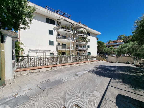 appartamento in vendita a Caserta in zona Centurano/Cerasole