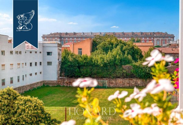 negozio in vendita a Caserta in zona Acquaviva