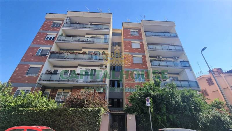 appartamento in vendita a Caserta in zona Acquaviva