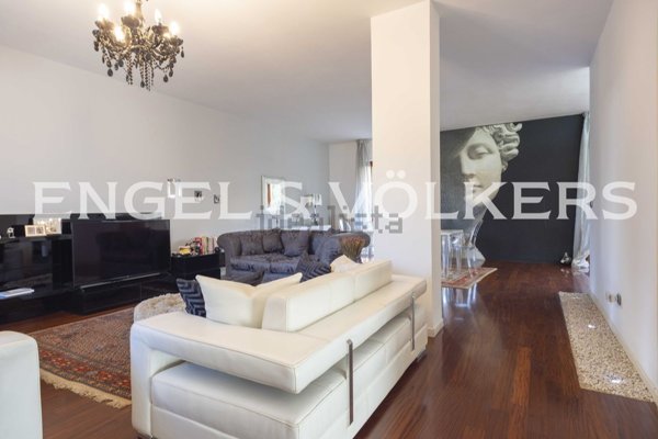 casa indipendente in vendita a Caserta