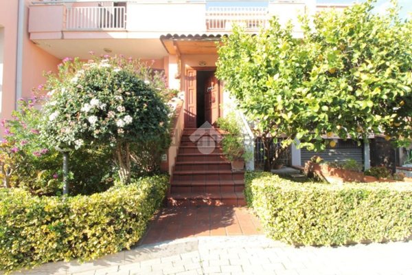 casa indipendente in vendita a Caserta