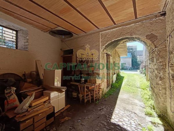 casa indipendente in vendita a Caserta in zona Ospedale