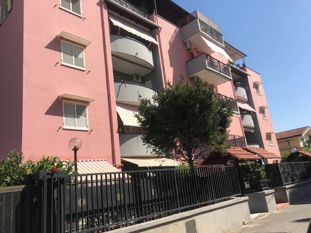 appartamento in vendita a Caserta in zona Acquaviva