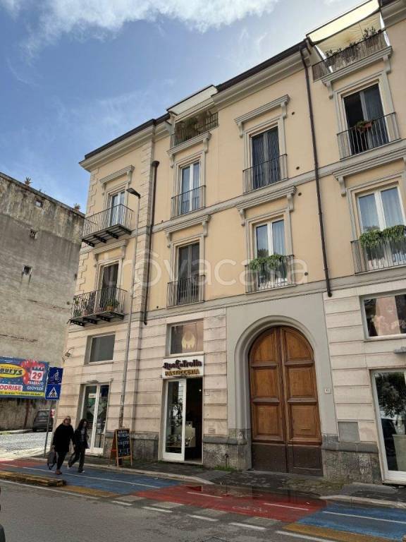appartamento in vendita a Caserta in zona Acquaviva