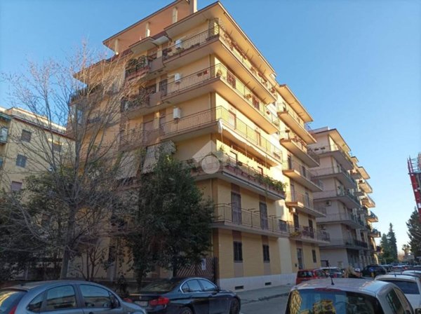 appartamento in vendita a Caserta in zona Acquaviva