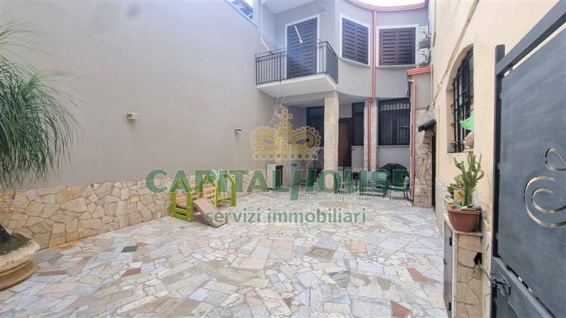 casa indipendente in vendita a Caserta in zona Acquaviva