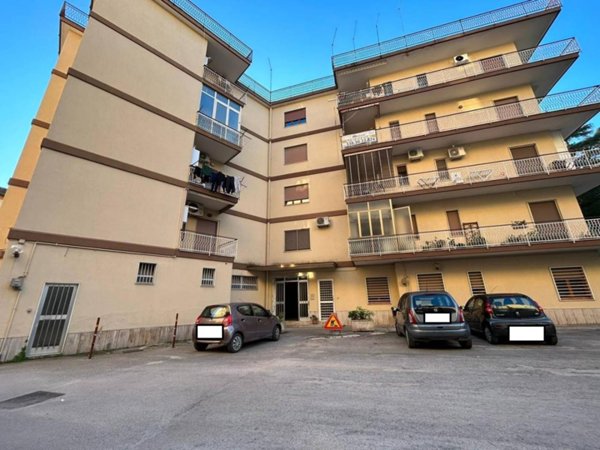 appartamento in vendita a Caserta in zona Acquaviva