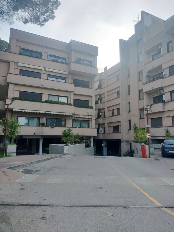 appartamento in vendita a Caserta in zona Centurano/Cerasole