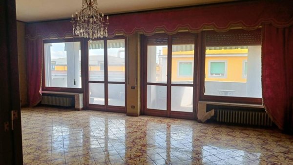 appartamento in vendita a Caserta in zona Acquaviva