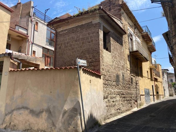appartamento in vendita a Caserta in zona Briano