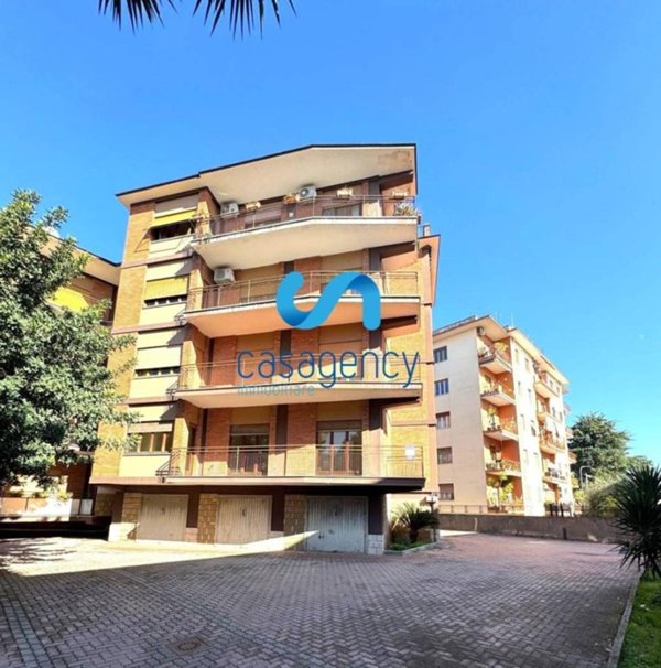 appartamento in vendita a Caserta in zona Acquaviva