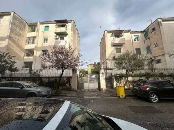 appartamento in vendita a Caserta in zona Acquaviva