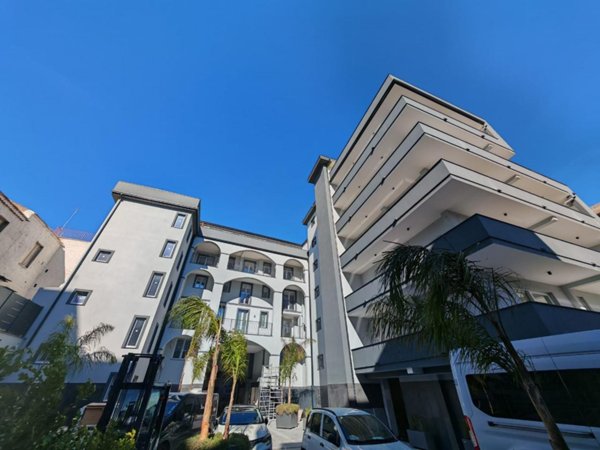appartamento in vendita a Caserta in zona Acquaviva