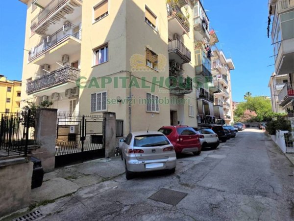 appartamento in vendita a Caserta in zona Acquaviva