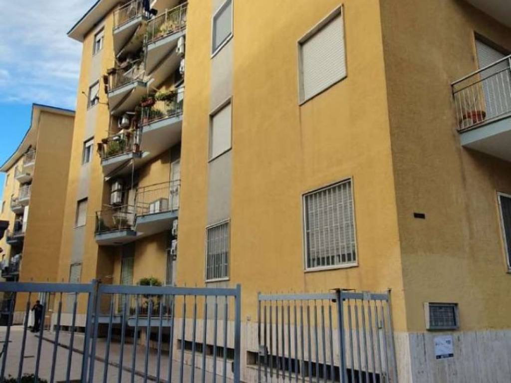 appartamento in vendita a Caserta in zona Acquaviva