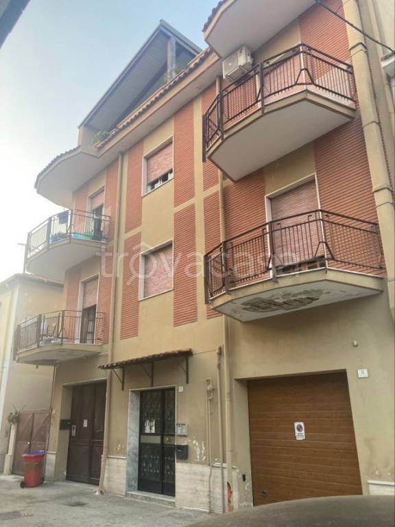 appartamento in vendita a Caserta in zona Acquaviva