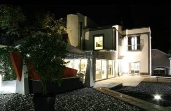 casa indipendente in vendita a Caserta in zona San Leucio