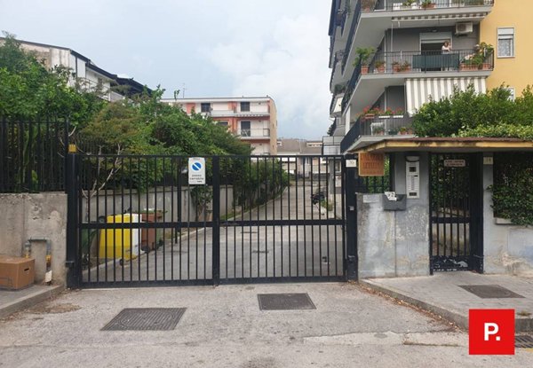 locale di sgombero in vendita a Caserta
