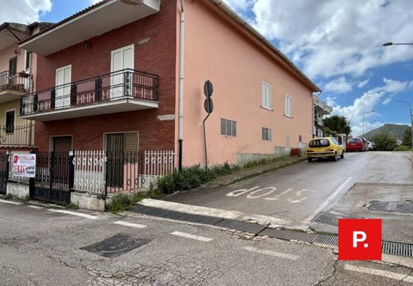 casa indipendente in vendita a Caserta in zona Briano