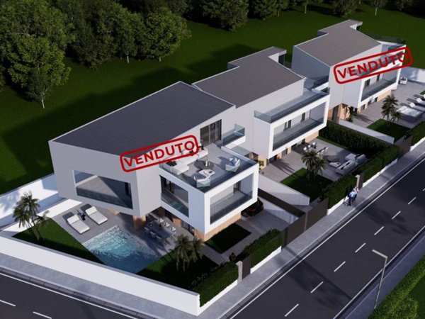 casa indipendente in vendita a Caserta