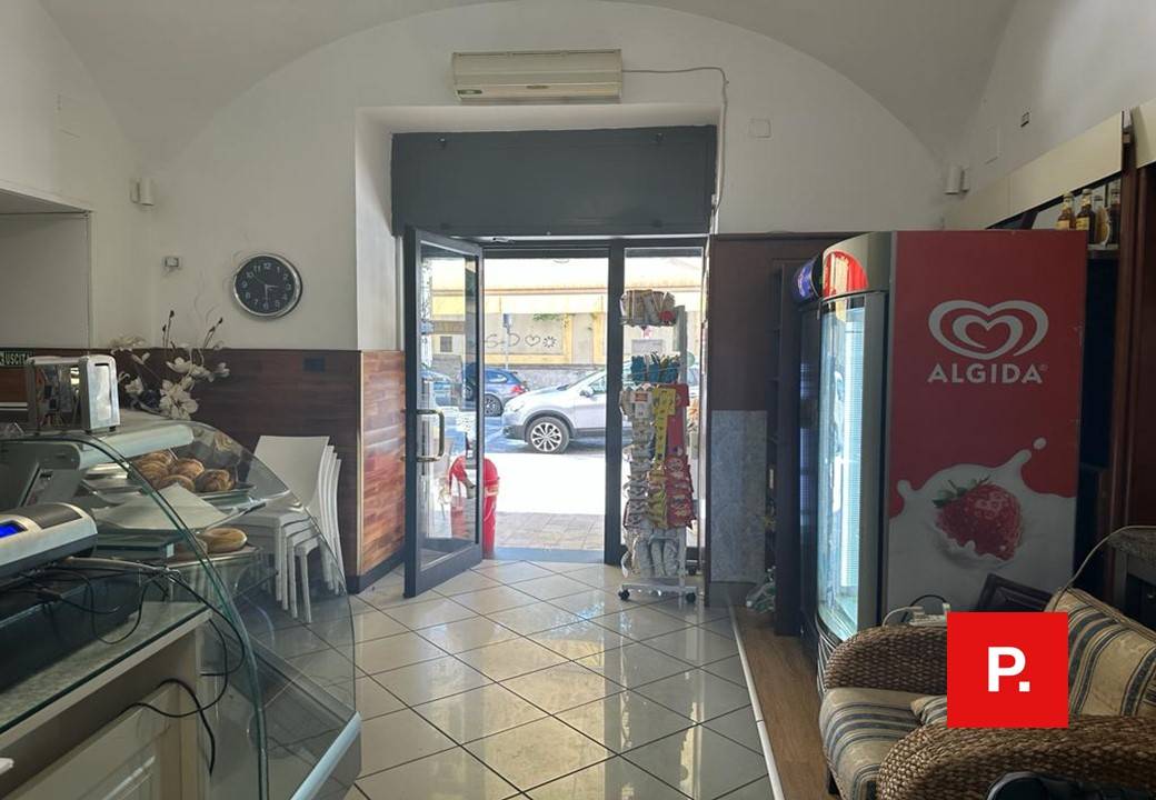 negozio in vendita a Caserta in zona Centro Città