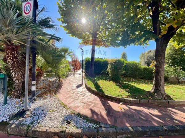 appartamento in vendita a Caserta in zona Casolla