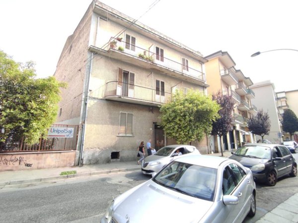 appartamento in vendita a Caserta in zona Acquaviva